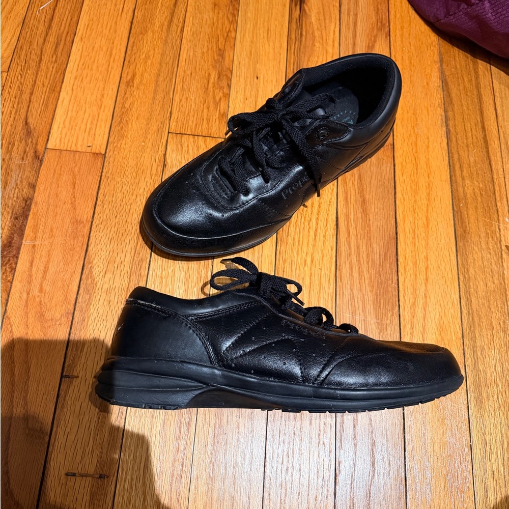 Propet Washable Walker Leather walking shoes Black Sneakers 9WD shock absorbent